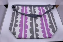 Load image into Gallery viewer, X-Large Sized Clover Deluxe Bag by Wonder Twin Fibrearts (Multiple Fabric Styles)