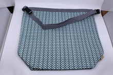 Load image into Gallery viewer, X-Large Sized Clover Deluxe Bag by Wonder Twin Fibrearts (Multiple Fabric Styles)