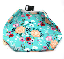 Load image into Gallery viewer, Regular Sized Clover Bag by Wonder Twin Fibrearts
