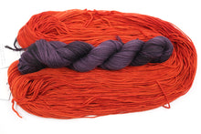 Load image into Gallery viewer, Frog &amp; Node Sweater Kit: CaribouBaa Sweater Kit (Dyed To Order)